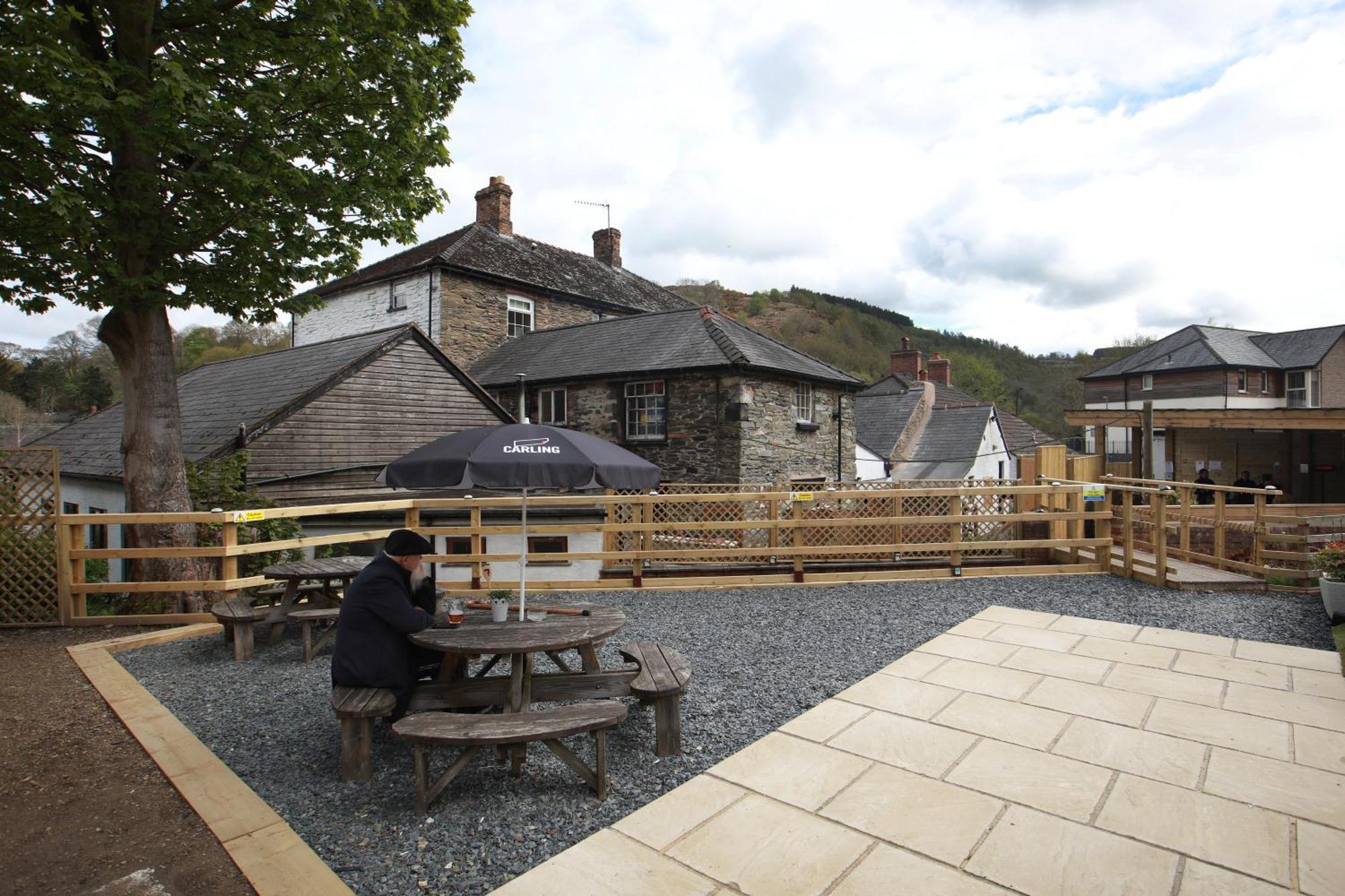 Oyo Glyn Valley Hotel Llansantffraid Glyn Ceiriog Exterior foto